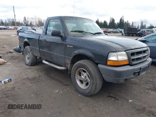 2000 Ford Ranger XL with VIN 1FTYR10V4YPA46329, listed as a IAAI auction lot 41496479 with 146,675 mi miles. Bid and sale history available at carsss.com. Image 1.