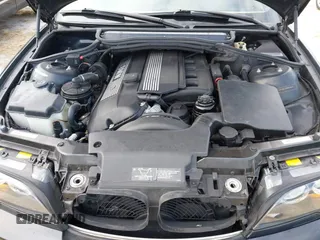 2004 BMW 3 Series 325Ci with VIN WBABW33414PL25483, listed as a IAAI auction lot 40604293 with 1 mi miles. Bid and sale history available at carsss.com. Image 10.