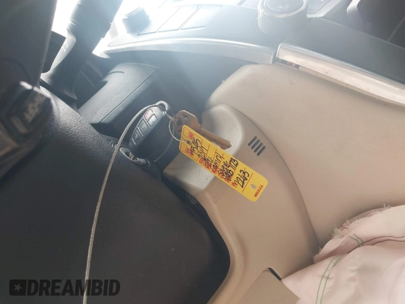 2017 Toyota Camry XLE z VIN 4T1BF1FK9HU622263, wystawiony jako IAAI lot #41542248 z przebiegiem Nie podano mil oraz . Historia ofert i sprzedaży dostępna na DreamBid. Obrazek 11.