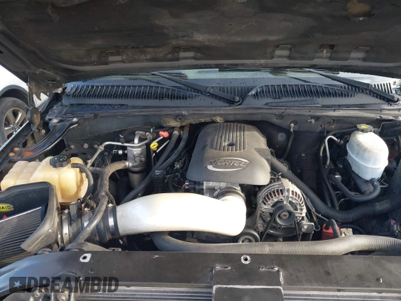 2005 Chevrolet Suburban Z71 with VIN 3GNFK16Z25G166692, listed as a IAAI auction lot 41825734 with 204,357 mi miles. Bid and sale history available at carsss.com. Image 10.