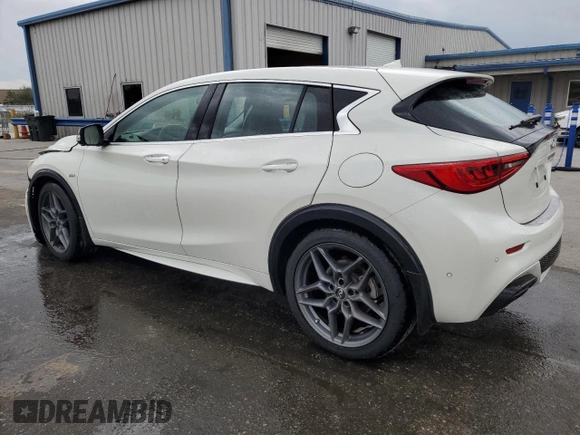 2018 Infiniti QX30 ESSENTIAL with VIN SJKCH5CP2JA047793, listed as a Copart auction lot 49071454 with 43,124 mi miles. Bid and sale history available at carsss.com. Image 2.