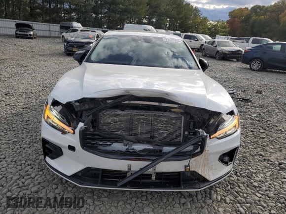 2021 Volvo S60 Momentum with VIN 7JR102FZ8MG122870, listed as a Copart auction lot 76462864 with 24,270 mi miles and Salvage Title. Bid and sale history available at carsss.com. Image 5.