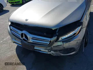 2019 Mercedes-Benz GLC 300 z VIN WDC0G4KB9KF606523, wystawiony jako IAAI lot #42301376 z przebiegiem 61 961 mil mil oraz . Historia ofert i sprzedaży dostępna na DreamBid. Obrazek 6.