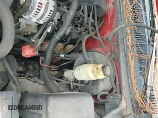 2000 GMC Sierra 1500 SLE z VIN 1GTEK19T8YE147975, wystawiony jako IAAI lot #42938263 z przebiegiem 274 391 mil mil oraz . Historia ofert i sprzedaży dostępna na DreamBid. Obrazek 12.