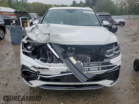 2024 Volkswagen Tiguan SEL R-Line с VIN 3VV4B7AXXRM177585, выставлен на аукционе Copart как лот 56230755 с пробегом 4 259 миль миль и Списание • Salvage title. История ставок и продаж доступна на DreamBid. Изображение 5.