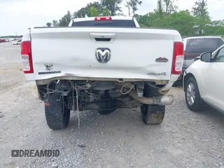 2019 Ram 2500 Big Horn with VIN 3C6UR5DL7KG531128, listed as a IAAI auction lot 42125430 with 159,088 mi miles and . Bid and sale history available at DreamBid. Image 6.