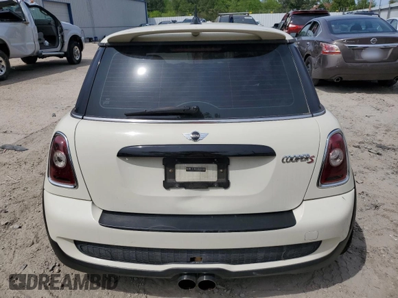2007 MINI Hardtop S with VIN WMWMF73527TT83851, listed as a Copart auction lot 54740125 with 140,296 mi miles and Clean Title. Bid and sale history available at DreamBid. Image 6.