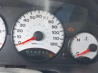 2002 Dodge Stratus SXT z VIN 1B3EL46X42N274835, wystawiony jako IAAI lot #42223786 z przebiegiem 133 677 mil mil oraz . Historia ofert i sprzedaży dostępna na DreamBid. Obrazek 7.