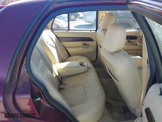 2006 Mercury Grand Marquis LS Premium with VIN 2MEFM75V06X622375, listed as a IAAI auction lot 41686035 with 165,495 mi miles. Bid and sale history available at carsss.com. Image 8.
