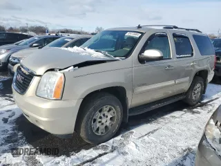 2008 GMC Yukon SLE w/3SB with VIN 1GKFK13088J152981, listed as a Copart auction lot 85418684 with 151,122 mi miles and Salvage Title. Bid and sale history available at carsss.com. Image 1.