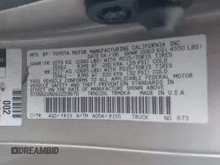2006 Toyota Tacoma with VIN 5TENX22N26Z259670, listed as a IAAI auction lot 41067144 with 220,604 mi miles. Bid and sale history available at carsss.com. Image 9.