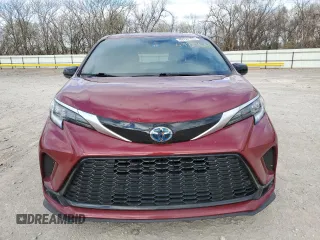 2021 Toyota Sienna XSE with VIN 5TDDRKEC6MS030354, listed as a Copart auction lot 49727165 with 106,988 mi miles and Salvage Title. Bid and sale history available at DreamBid. Image 5.