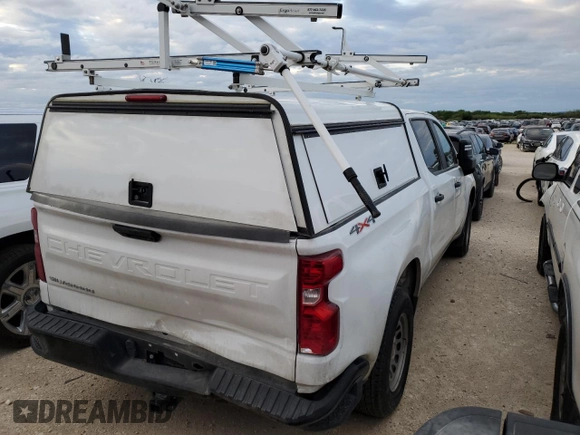 2023 Chevrolet Silverado 1500 with VIN 3GCPDAEK4PG305607, listed as a Copart auction lot 48935655 with 10,480 mi miles and Salvage Title. Bid and sale history available at DreamBid. Image 3.