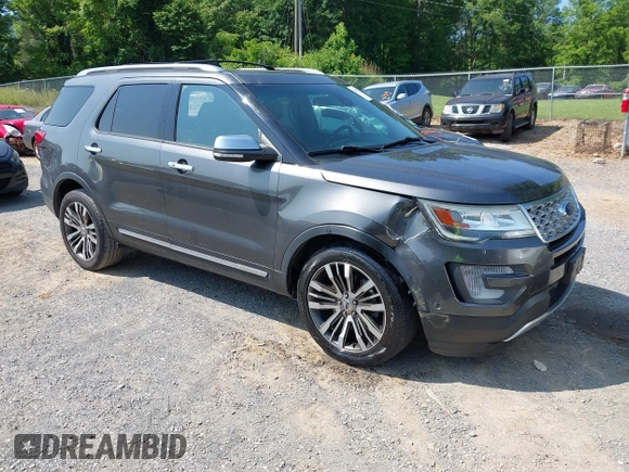 2017 Ford Explorer Platinum z VIN 1FM5K8HT0HGB85923, wystawiony jako IAAI lot #42399738 z przebiegiem 107 592 mil mil oraz . Historia ofert i sprzedaży dostępna na DreamBid. Obrazek 1.