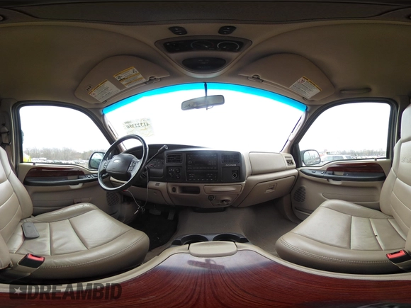 2005 Ford Excursion Limited with VIN 1FMNU43S25ED44885, listed as a IAAI auction lot 41322350 with 65,112 mi miles and . Bid and sale history available at DreamBid. Image 18.