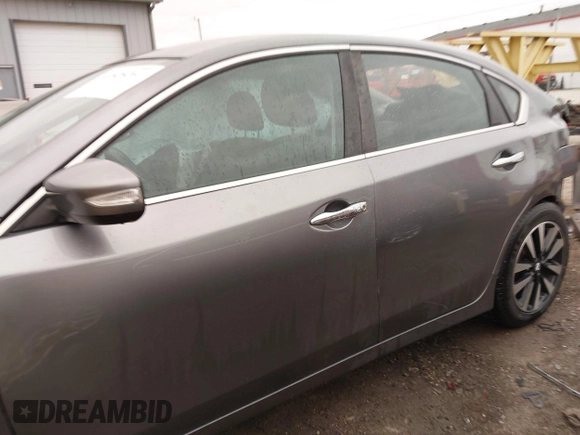2018 Nissan Altima SR with VIN 1N4AL3AP1JC244271, listed as a IAAI auction lot 41828261 with 134,258 mi miles and . Bid and sale history available at carsss.com. Image 15.
