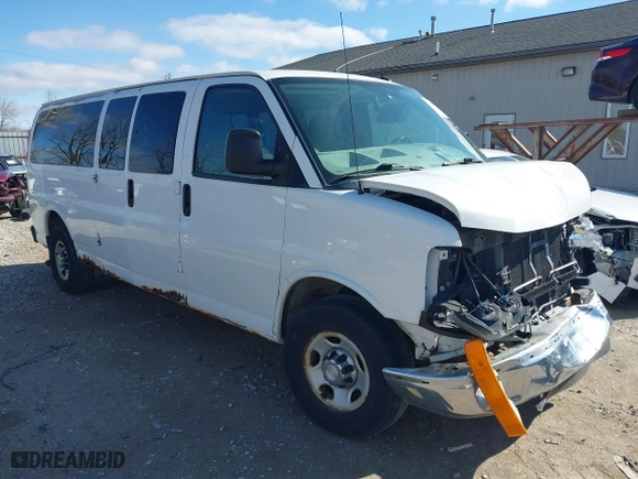 2012 Chevrolet Express Passenger 1LT with VIN 1GAZG1FG7C1157478, listed as a IAAI auction lot 41790091 with 169,173 mi miles. Bid and sale history available at carsss.com. Image 1.