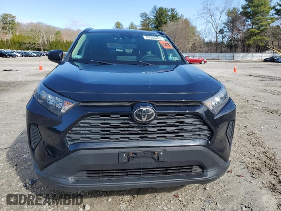 2019 Toyota RAV4 LE with VIN JTMF1RFV8KD002525, listed as a Copart auction lot 49560465 with 28,929 mi miles and Salvage Title. Bid and sale history available at DreamBid. Image 5.