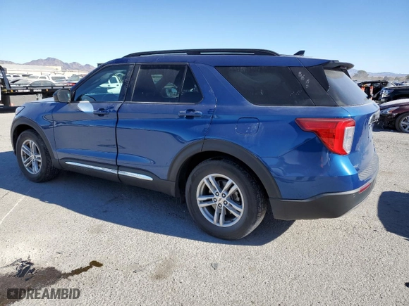 2022 Ford Explorer XLT with VIN 1FMSK7DH8NGA10698, listed as a Copart auction lot 88738255 with NaN miles and Salvage Title. Bid and sale history available at carsss.com. Image 2.