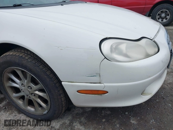 2000 Chrysler LHS with VIN 2C3HC56G4YH382301, listed as a IAAI auction lot 41324699 with 220,076 mi miles and . Bid and sale history available at DreamBid. Image 6.