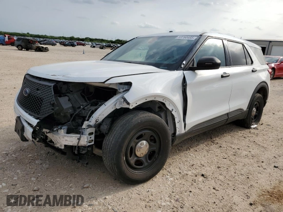 2023 Ford Police Interceptor Utility z VIN 1FM5K8AB7PGA85592, wystawiony jako Copart lot #53760485 z przebiegiem Nie podano mil oraz Szkody całkowita. Historia ofert i sprzedaży dostępna na DreamBid. Obrazek 1.