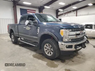 2017 Ford F-350 Lariat with VIN 1FT8X3BT5HEE16468, listed as a Copart auction lot 57251455 with 92,951 mi miles and Salvage title. Bid and sale history available at DreamBid. Image 4.