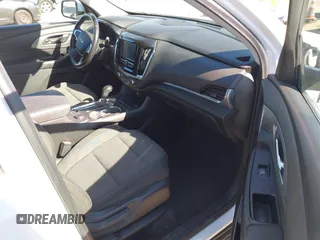 2019 Chevrolet Traverse LT Cloth with VIN 1GNERGKW7KJ203638, listed as a IAAI auction lot 41852018 with 98,677 mi miles. Bid and sale history available at carsss.com. Image 5.