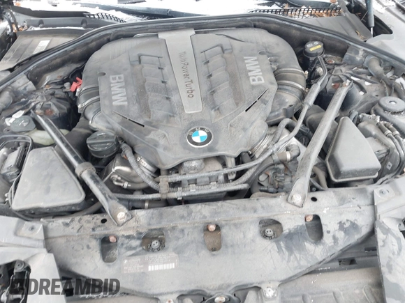 2015 BMW 7 Series 750i xDrive with VIN WBAYB6C54FD225432, listed as a IAAI auction lot 41286904 with 94,139 mi miles. Bid and sale history available at carsss.com. Image 10.