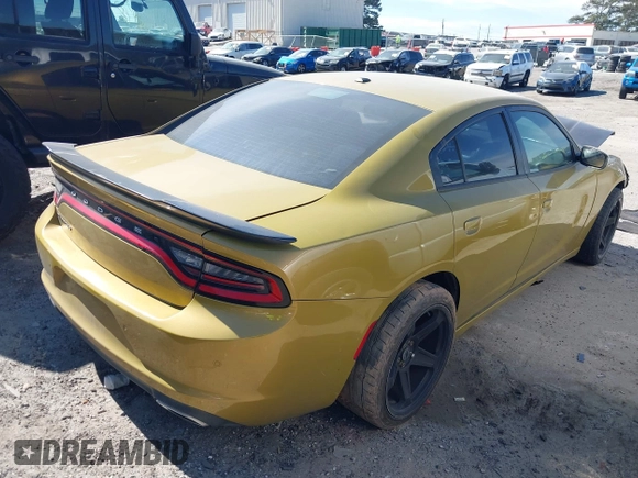 2016 Dodge Charger SE with VIN 2C3CDXBG5GH205540, listed as a IAAI auction lot 41655596 with 190,890 mi miles and . Bid and sale history available at carsss.com. Image 4.
