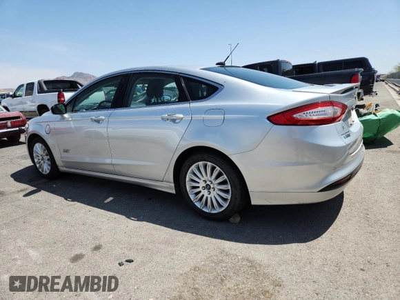 2014 Ford Fusion Titanium with VIN 3FA6P0SU2ER164109, listed as a Copart auction lot 62234175 with 130,324 mi miles and Clean title. Bid and sale history available at DreamBid. Image 2.