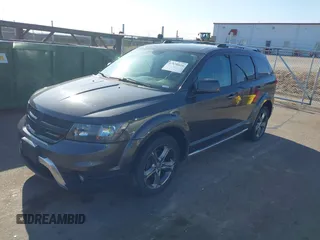 2016 Dodge Journey Crossroad Plus z VIN 3C4PDDGGXGT135934, wystawiony jako IAAI lot #41976026 z przebiegiem 141 181 mil mil oraz . Historia ofert i sprzedaży dostępna na DreamBid. Obrazek 17.