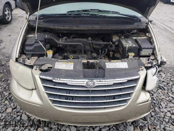 2005 Chrysler Town & Country Limited with VIN 2C8GP64L85R187212, listed as a Copart auction lot 53279095 with 112,233 mi miles and Salvage Title. Bid and sale history available at carsss.com. Image 12.