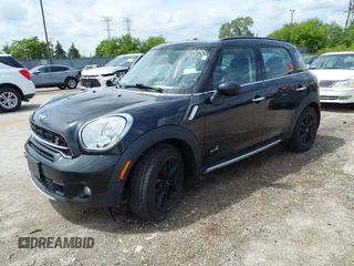2015 MINI Countryman S z VIN WMWZC5C51FWM19433, wystawiony jako IAAI lot #42365991 z przebiegiem 158 205 mil mil oraz . Historia ofert i sprzedaży dostępna na DreamBid. Obrazek 2.