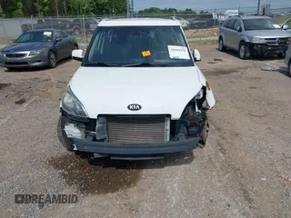 2013 Kia Soul with VIN KNDJT2A5XD7773332, listed as a IAAI auction lot 39593375 with 92,688 mi miles. Bid and sale history available at carsss.com. Image 6.