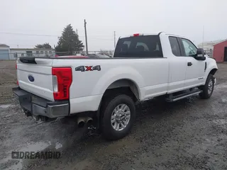 2018 Ford F-350 с VIN 1FT7X3BT4JEB83068, выставлен на аукционе IAAI как лот 41337896 с пробегом 200 841 миль миль и . История ставок и продаж доступна на DreamBid. Изображение 4.