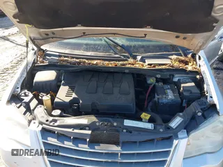 2009 Chrysler Town & Country Limited with VIN 2A8HR64X59R600947, listed as a IAAI auction lot 41385494 with 256,709 mi miles. Bid and sale history available at carsss.com. Image 10.