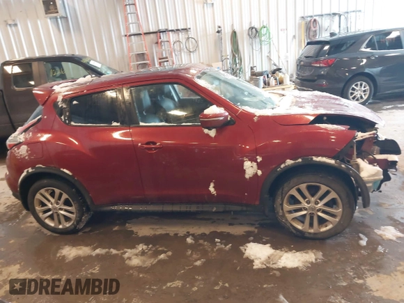 2015 Nissan Juke SV with VIN JN8AF5MV1FT553919, listed as a IAAI auction lot 41630227 with 110,337 mi miles. Bid and sale history available at carsss.com. Image 13.