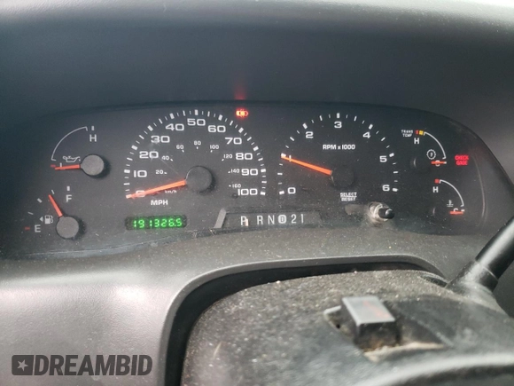 2002 Ford F-250 XL with VIN 1FTNW20S92EC71985, listed as a Copart auction lot 89347385 with 191,326 mi miles and Salvage Title. Bid and sale history available at DreamBid. Image 9.