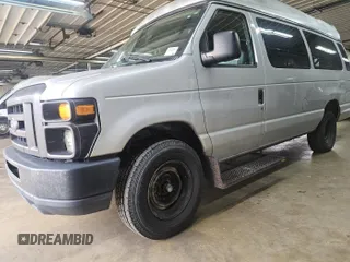 2011 Ford Econoline Passenger XL z VIN 1FBSS3BL1BDA81313, wystawiony jako IAAI lot #42535578 z przebiegiem 264 403 mil mil oraz . Historia ofert i sprzedaży dostępna na DreamBid. Obrazek 19.