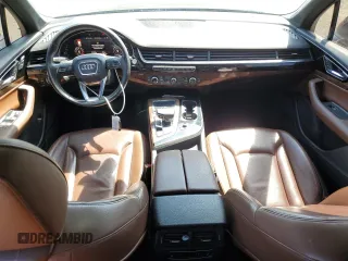 2018 Audi Q7 Premium Plus with VIN WA1LAAF70JD051877, listed as a Copart auction lot 54546685 with 121,056 mi miles and Clean Title. Bid and sale history available at carsss.com. Image 8.
