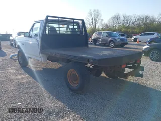 1997 Ford F-250 with VIN 1FTHF26H6VEB09762, listed as a IAAI auction lot 42052884 with 49,599 mi miles. Bid and sale history available at carsss.com. Image 3.