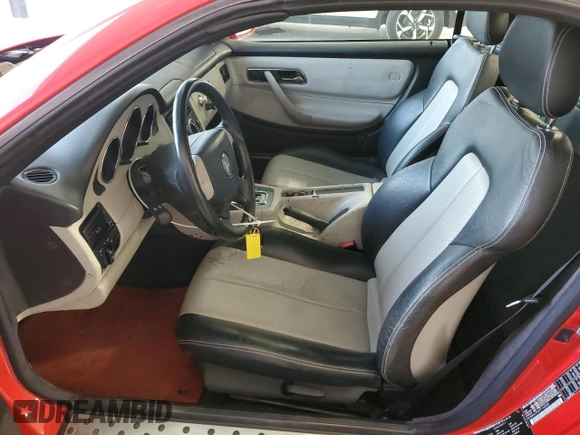 2000 Mercedes-Benz SLK 230 Kompressor with VIN WDBKK47F8YF150465, listed as a Copart auction lot 82610754 with 87,581 mi miles and Clean title. Bid and sale history available at DreamBid. Image 7.