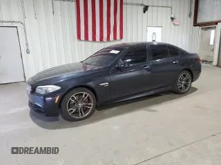 2012 BMW 5 Series 550i xDrive z VIN WBAFU9C56CC787059, wystawiony jako Copart lot #79938704 z przebiegiem 111 512 mil mil oraz Czysty tytuł • Clean title. Historia ofert i sprzedaży dostępna na DreamBid. Obrazek 1.