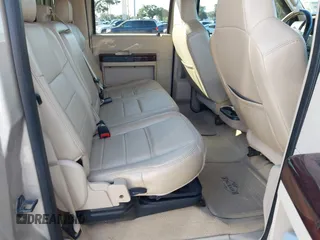 2008 Ford Super Duty F-250 SRW XL with VIN 1FTSW21598EC86992, listed as a IAAI auction lot 42024716 with 195,828 mi miles. Bid and sale history available at carsss.com. Image 8.