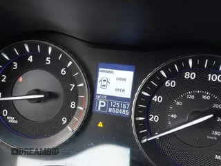 2013 Infiniti M z VIN JN1BY1AR9DM600490, wystawiony jako IAAI lot #41248655 z przebiegiem 125 167 mil mil oraz . Historia ofert i sprzedaży dostępna na DreamBid. Obrazek 15.