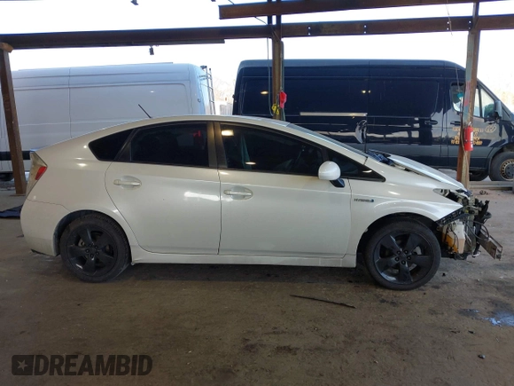 2013 Toyota Prius One with VIN JTDKN3DU7D1639372, listed as a IAAI auction lot 41351781 with 253,735 mi miles. Bid and sale history available at carsss.com. Image 14.