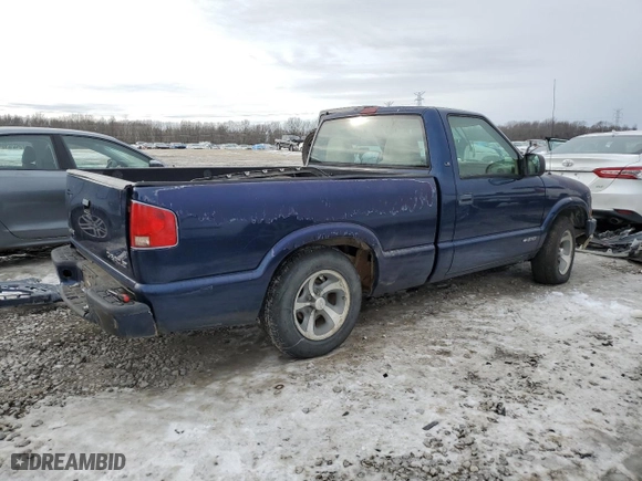1999 Chevrolet S-10 LS with VIN 1GCCS1440X8167738, listed as a Copart auction lot 38487164 with 0 mi miles and Salvage Title. Bid and sale history available at carsss.com. Image 3.