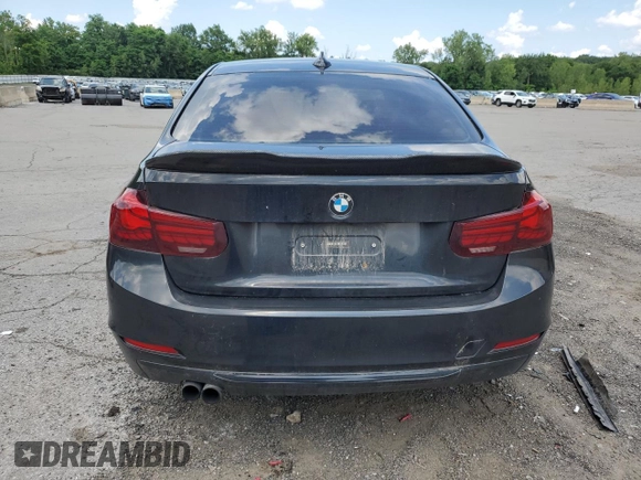 2013 BMW 3 Series 328i xDrive z VIN WBA3B5C51DF593458, wystawiony jako Copart lot #64755635 z przebiegiem 88 820 mil mil oraz Szkoda całkowita • Salvage title. Historia ofert i sprzedaży dostępna na DreamBid. Obrazek 6.
