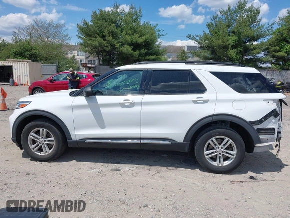 2021 Ford Explorer XLT z VIN 1FMSK8DH5MGA54632, wystawiony jako IAAI lot #42229993 z przebiegiem 34 304 mil mil oraz . Historia ofert i sprzedaży dostępna na DreamBid. Obrazek 14.