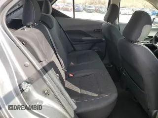 2022 Nissan Kicks S z VIN 3N1CP5BV6NL483232, wystawiony jako Copart lot #54557355 z przebiegiem 31 731 mil mil oraz Szkoda całkowita • Salvage title. Historia ofert i sprzedaży dostępna na DreamBid. Obrazek 11.